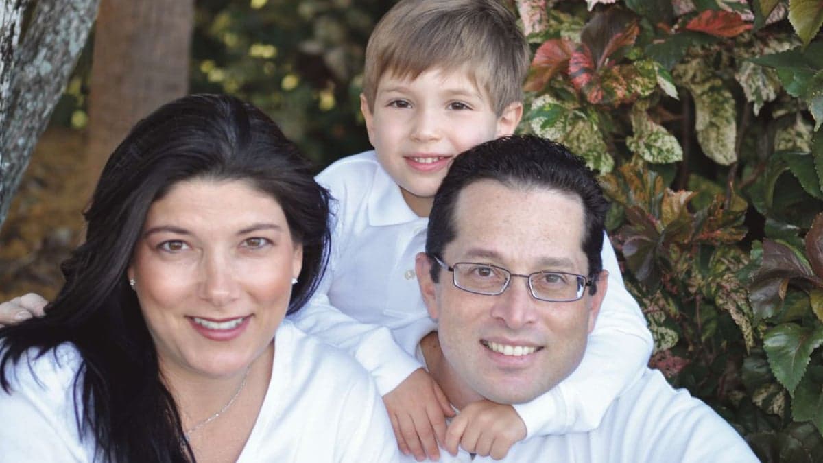 Joshua Lenchus, D.O. shares career and physician job search advice